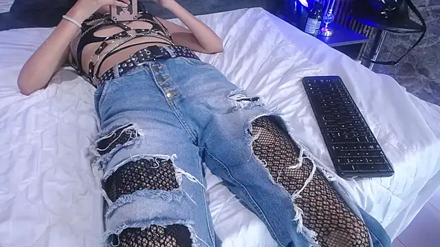 bellatrix25 online show from December 2024 11:47:01 PM