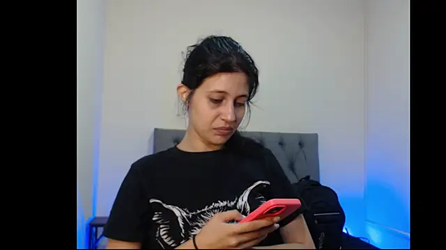 bellatrix25 online show from March 2026 03:39:01 PM