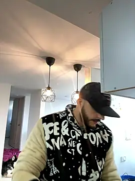 thomas gun online show from January 2026 09:42:01 PM