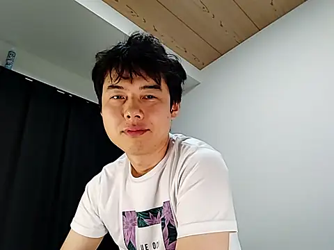 whitebriefboy online show from September 2025 08:42:01 PM