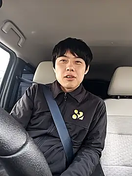 whitebriefboy online show from March 2026 11:44:01 PM