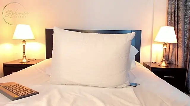 stephania aguirre online show from December 2024 09:50:02 AM