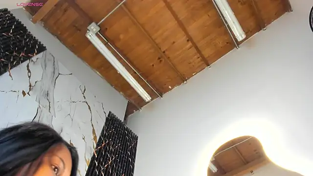 ebony hot1 online show from November 2025 02:52:02 PM