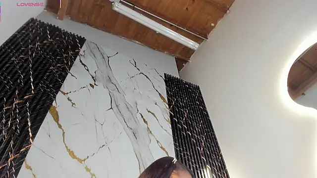 ebony hot1 online show from February 2026 01:29:02 PM