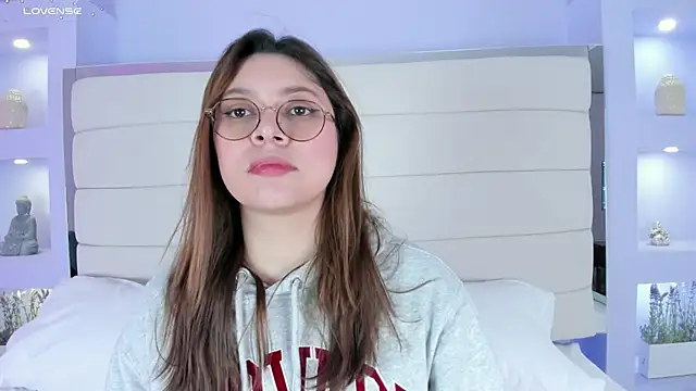 Lanna18 online show from March 2025 11:44:02 AM