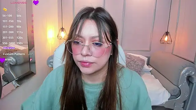 Lanna18 online show from October 2025 11:43:01 AM