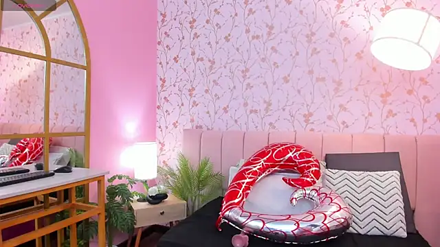 amber-hill online show from February 2025 01:21:02 AM