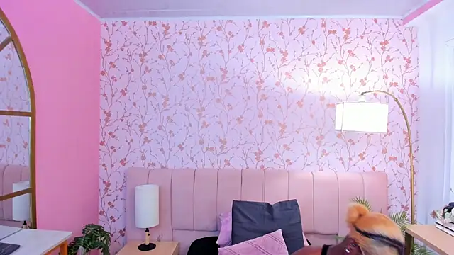 amber-hill online show from October 2025 07:03:02 PM