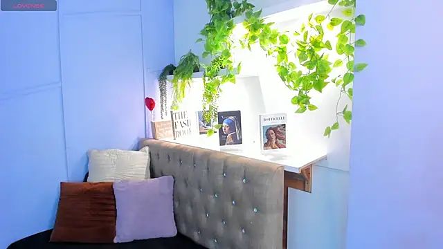 amber-hill online show from June 2026 12:06:01 PM