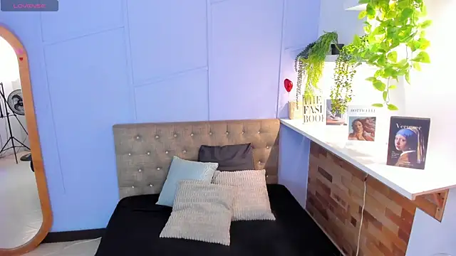 amber-hill online show from July 2026 12:07:01 PM