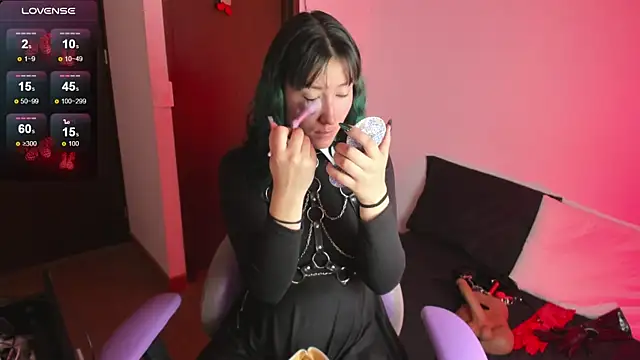 hitomi arata online show from December 2024 02:22:01 PM
