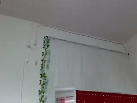 Snapshot of helenca43 chatting on February 2025 01:35:02 PM helenca43 online show from February 2025 01:35:02 PM