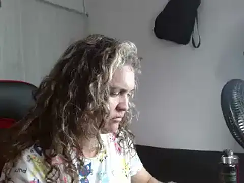 Snapshot of helenca43 chatting on March 2025 12:00:01 PM helenca43 online show from March 2025 12:00:01 PM