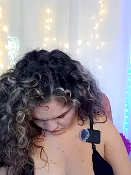 Snapshot of helenca43 chatting on March 2025 03:12:02 PM helenca43 online show from March 2025 03:12:02 PM