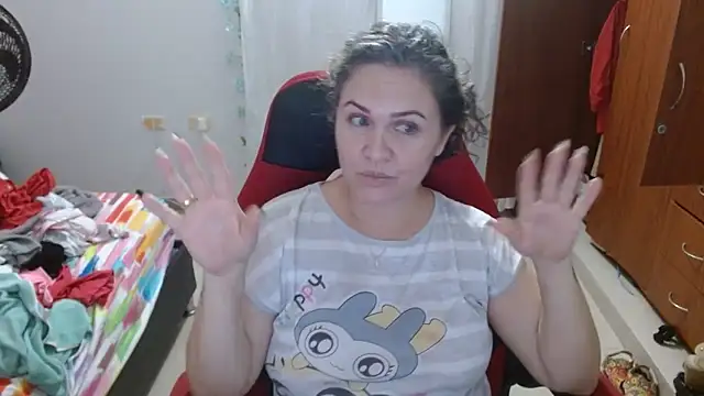 Snapshot of helenca43 chatting on September 2025 12:11:01 AM helenca43 online show from September 2025 12:11:01 AM