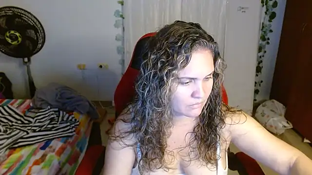 Snapshot of helenca43 chatting on September 2025 11:15:02 PM helenca43 online show from September 2025 11:15:02 PM