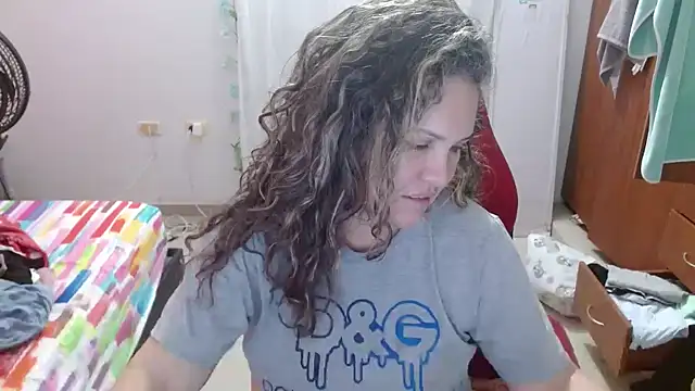 Snapshot of helenca43 chatting on September 2025 11:10:02 AM helenca43 online show from September 2025 11:10:02 AM