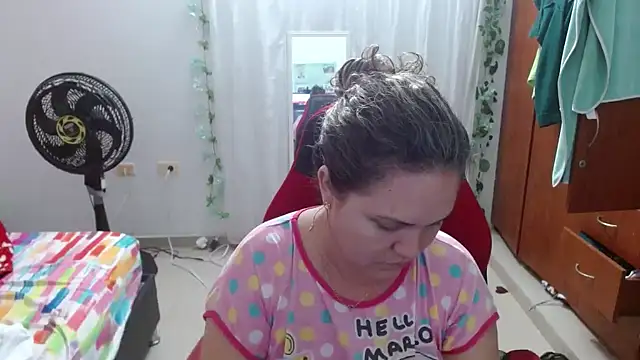 Snapshot of helenca43 chatting on September 2025 10:17:01 AM helenca43 online show from September 2025 10:17:01 AM