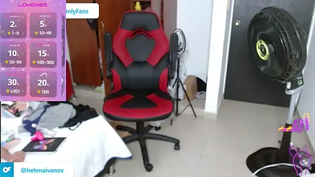 Snapshot of helenca43 chatting on October 2025 10:15:01 PM helenca43 online show from October 2025 10:15:01 PM