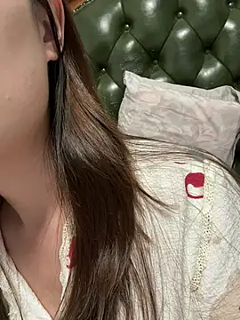 Sweet-Angel999 online show from June 2026 04:11:02 PM