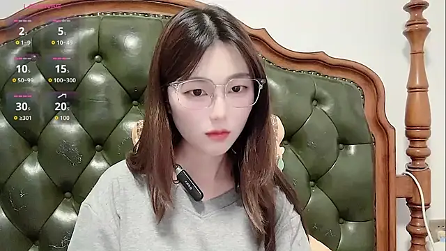 Sweet-Angel999 online show from June 2026 04:30:01 PM