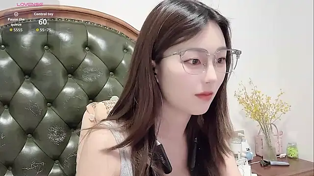 Sweet-Angel999 online show from July 2026 02:52:01 PM