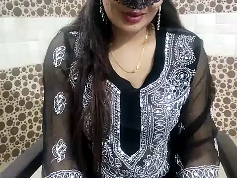 Snapshot of Aarvi_Arora chatting on December 2024 05:17:02 PM Aarvi Arora online show from December 2024 05:17:02 PM