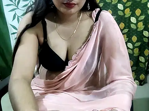 Snapshot of Aarvi_Arora chatting on February 2025 02:53:02 PM Aarvi Arora online show from February 2025 02:53:02 PM