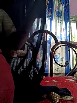 Snapshot of Beautyy38 chatting on February 2025 03:06:02 AM Beautyy38 online show from February 2025 03:06:02 AM