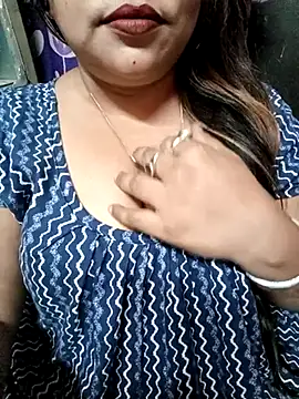 Snapshot of Beautyy38 chatting on March 2025 08:59:01 PM Beautyy38 online show from March 2025 08:59:01 PM