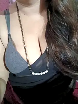 Snapshot of Beautyy38 chatting on September 2025 03:01:02 PM Beautyy38 online show from September 2025 03:01:02 PM