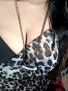 Snapshot of Beautyy38 chatting on September 2025 03:55:02 AM Beautyy38 online show from September 2025 03:55:02 AM