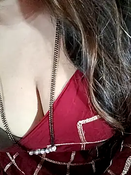 Snapshot of Beautyy38 chatting on October 2025 02:45:01 AM Beautyy38 online show from October 2025 02:45:01 AM