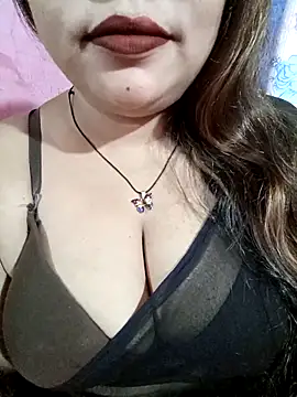 Snapshot of Beautyy38 chatting on November 2025 02:46:02 AM Beautyy38 online show from November 2025 02:46:02 AM