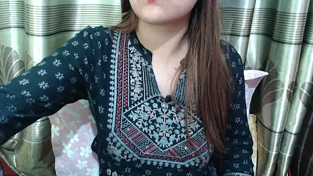 queen angelina online show from February 2026 12:45:02 AM