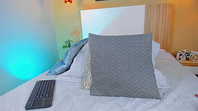 CamilleLynn online show from March 2025 06:37:01 AM