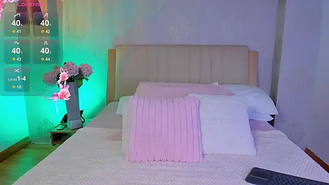 CamilleLynn online show from September 2025 12:11:01 AM