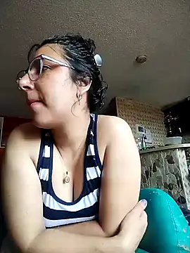 Snapshot of Im_Alma_ chatting on November 2025 03:00:01 PM Im Alma online show from November 2025 03:00:01 PM