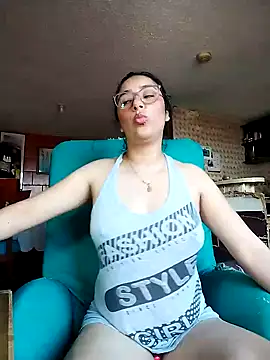 Snapshot of Im_Alma_ chatting on February 2026 10:17:01 PM Im Alma online show from February 2026 10:17:01 PM