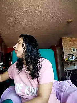 Snapshot of Im_Alma_ chatting on April 2026 01:12:01 PM Im Alma online show from April 2026 01:12:01 PM