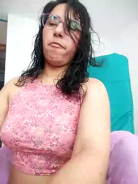 Snapshot of Im_Alma_ chatting on July 2026 02:15:01 PM Im Alma online show from July 2026 02:15:01 PM