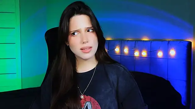 Stacy Gonzales  online show from December 2024 09:13:02 AM