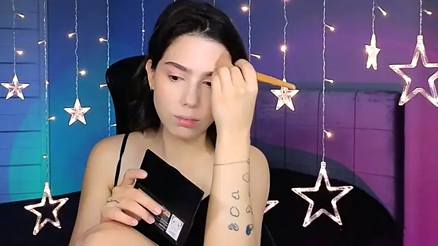 Stacy Gonzales  online show from October 2025 06:25:02 AM