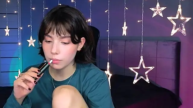 Stacy Gonzales  online show from October 2025 11:58:01 AM