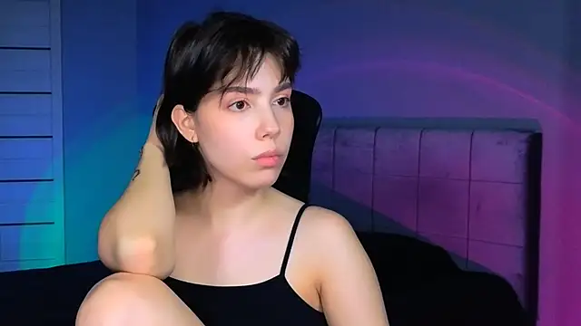 Stacy Gonzales  online show from November 2025 12:05:02 PM