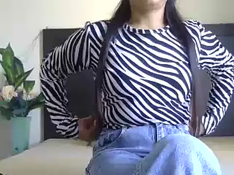 WildRuhi20 online show from January 2025 06:39:01 AM