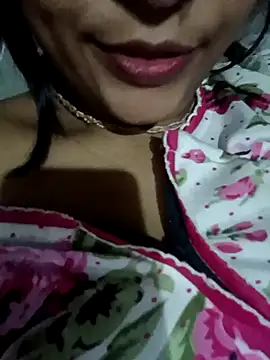 Wifesuman40 online show from December 2024 08:04:01 PM