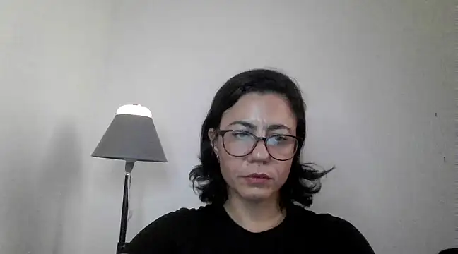 LauraBernardes online show from March 2025 06:53:01 PM