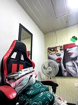 Snapshot of zendaya_wilson chatting on October 2025 11:52:02 AM zendaya wilson online show from October 2025 11:52:02 AM