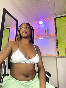 Snapshot of zendaya_wilson chatting on October 2025 04:29:02 AM zendaya wilson online show from October 2025 04:29:02 AM